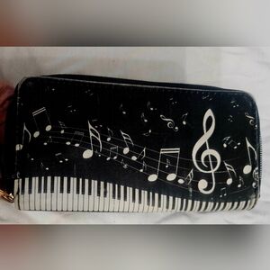 Musical Note Black and White Wallet